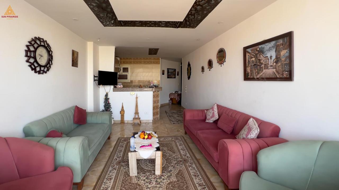 Full Pyramids View Apartment With Balcony For 8 P Kafrat al Jabal Bagian luar foto
